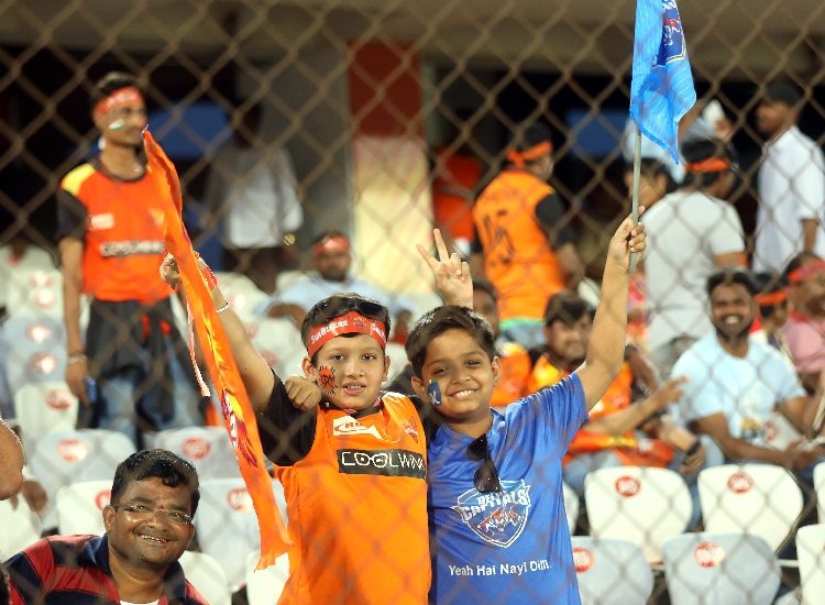 fans IPL 2019 12 Sunrisers Hyderabad Delhi Capitals SRH DC